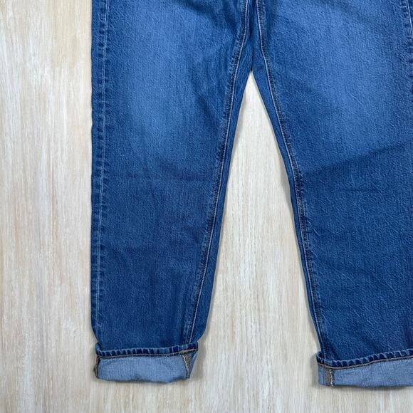 American Eagle 90s Straight Mid Rise Blue Denim Everyday Casual Jeans 2 SHORT - Picture 4 of 15